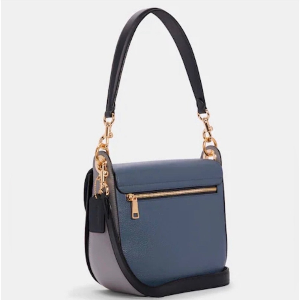 Coach Kleo Shoulder Bag 23 in Smooth, Pebbled and Sueded Leather - Picture 4 of 14